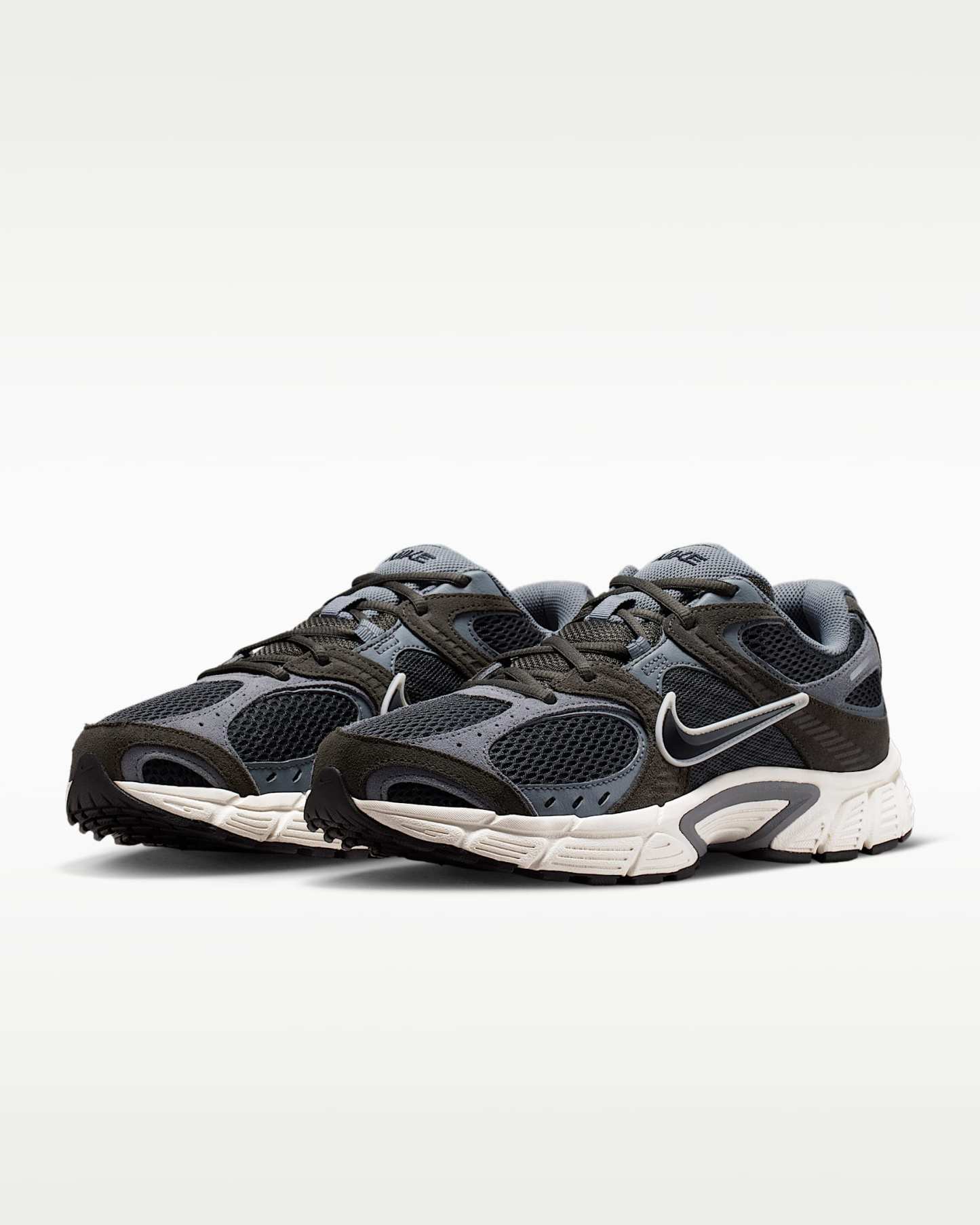 Nike V5 RNR Suede Erkek Ayakkabısı - Anthracite/Cool Grey/Newsprint/Siyah