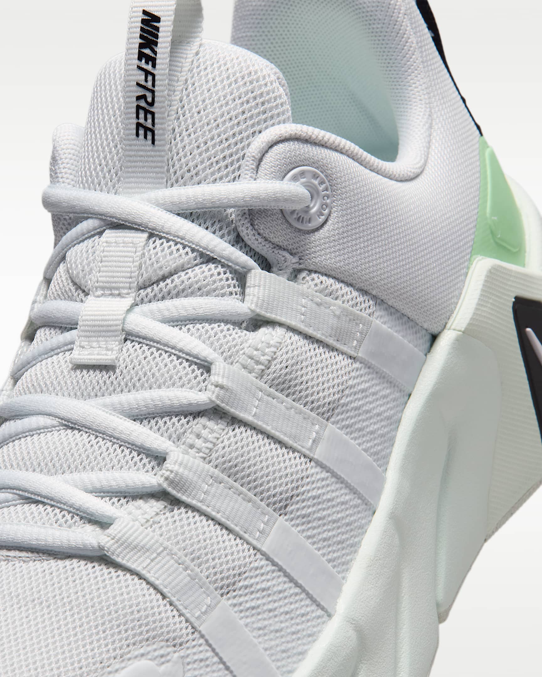 Nike Free Metcon 7 Kadın Antrenman Ayakkabısı - Off White/Cucumber Calm/Barely Green/Beyaz