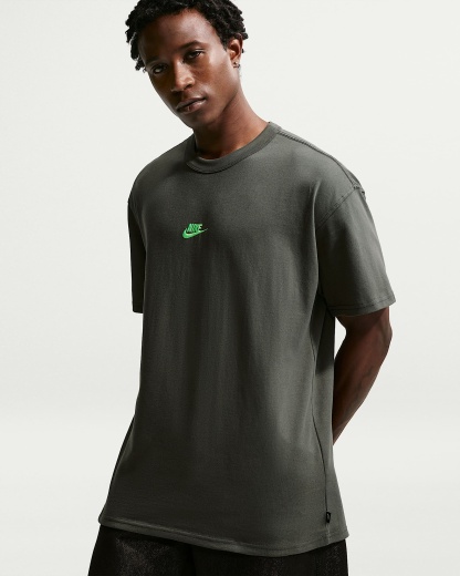 Nike Sportswear Premium Essentials Erkek Tişörtü - Newsprint