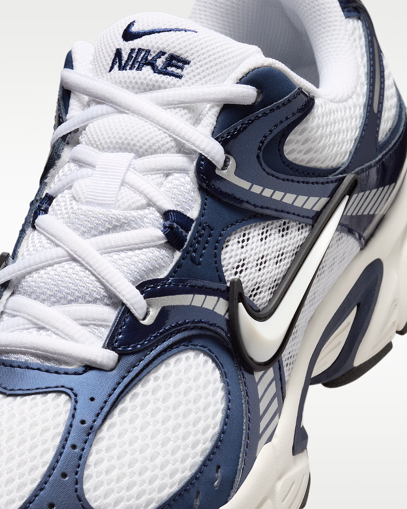 Nike V5 RNR Erkek Ayakkabısı - Beyaz/Midnight Navy/Metallic Silver/Beyaz