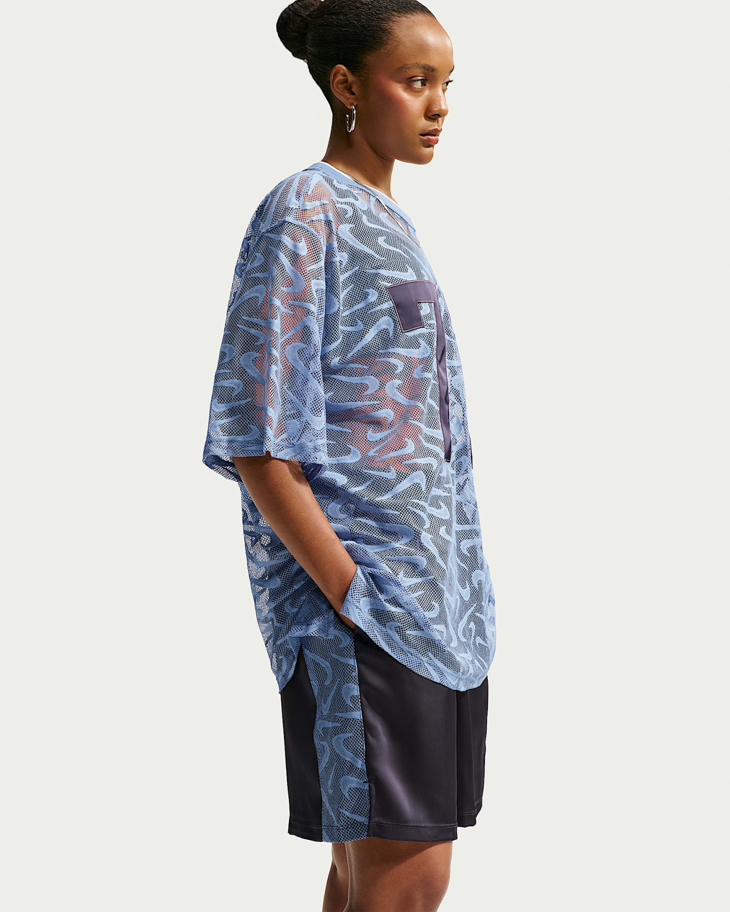 Nike Sportswear Chill Lace Bol Kesimli Kadın Forması - Work Blue/Gridiron/Beyaz