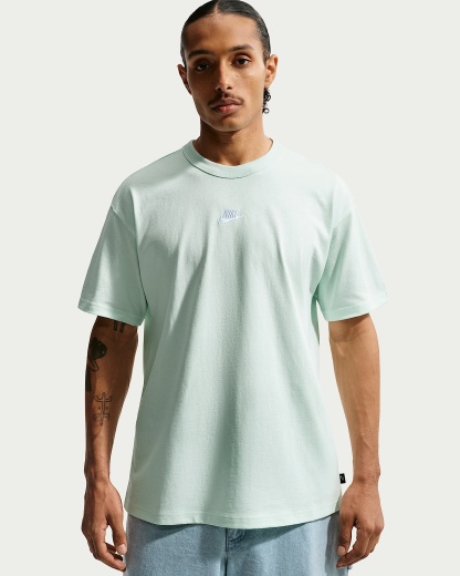 Nike Sportswear Premium Essentials Erkek Tişörtü - Barely Green