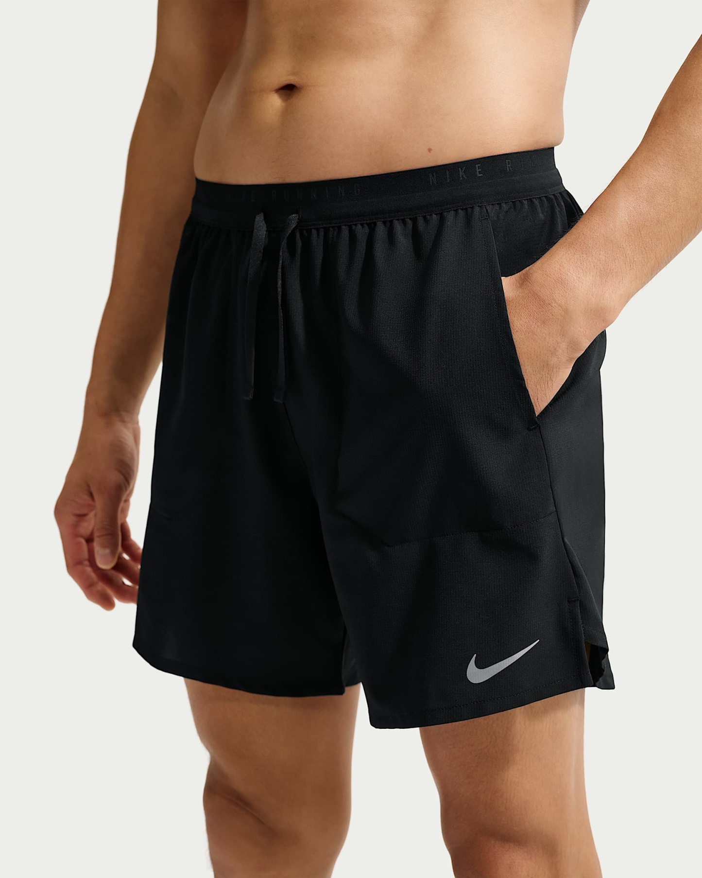 Nike Stride Dri-FIT 18 cm Slip Astarlı Erkek Koşu Şortu - Siyah