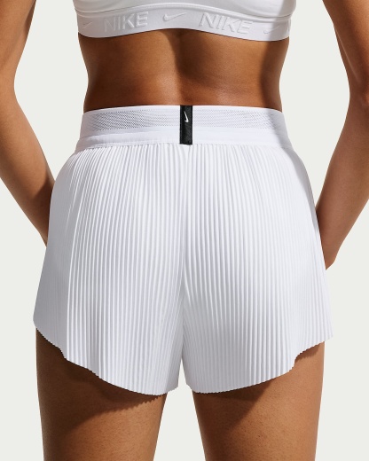 Nike AeroSwift Dri-FIT ADV Normal Belli 8 cm Slip Astarlı Kadın Koşu Şortu - Beyaz/Siyah