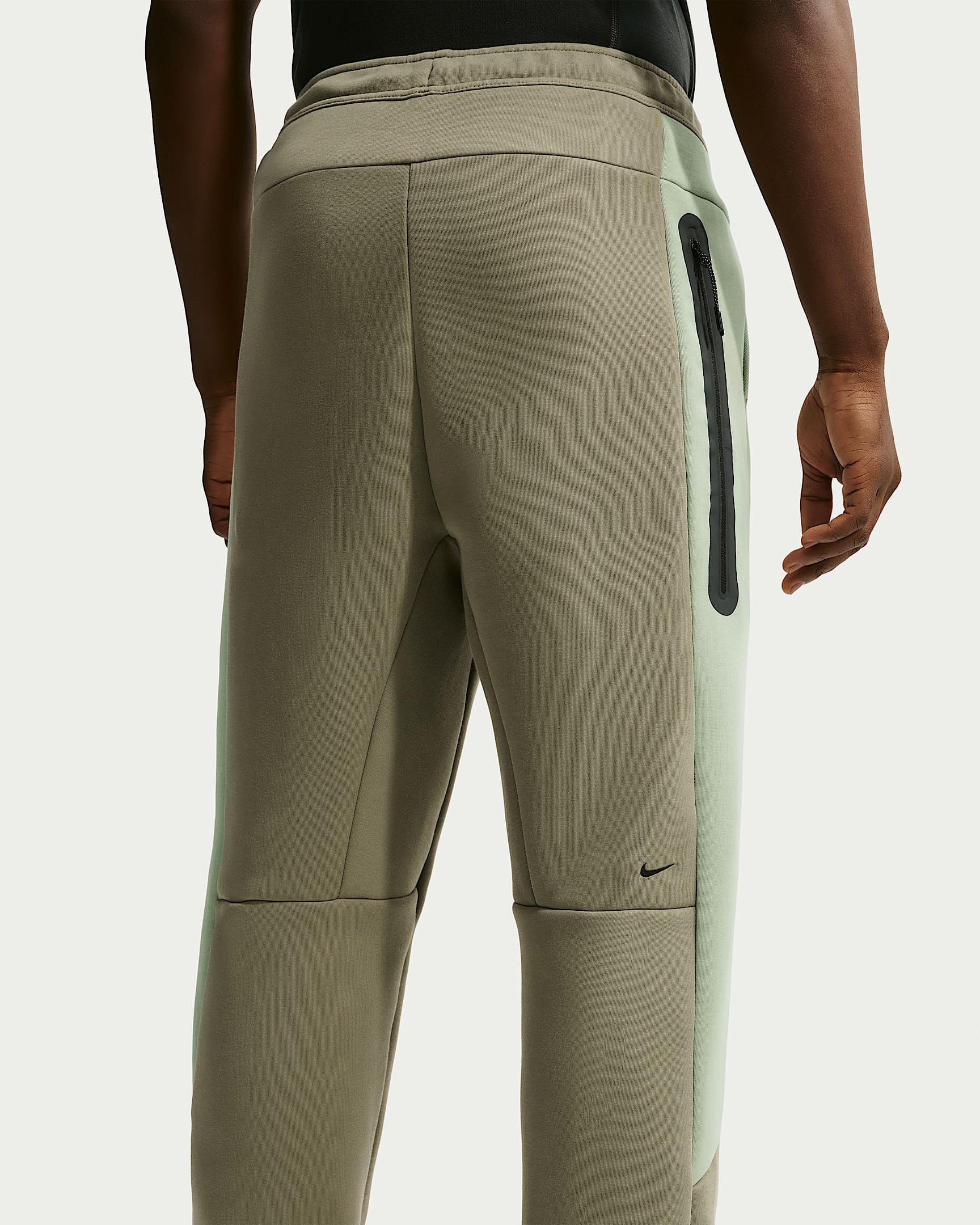 Nike Tech Renk Bloklu Açık Paçalı Fleece Erkek Eşofman Altı - Silver Sage/Jade Horizon/Siyah