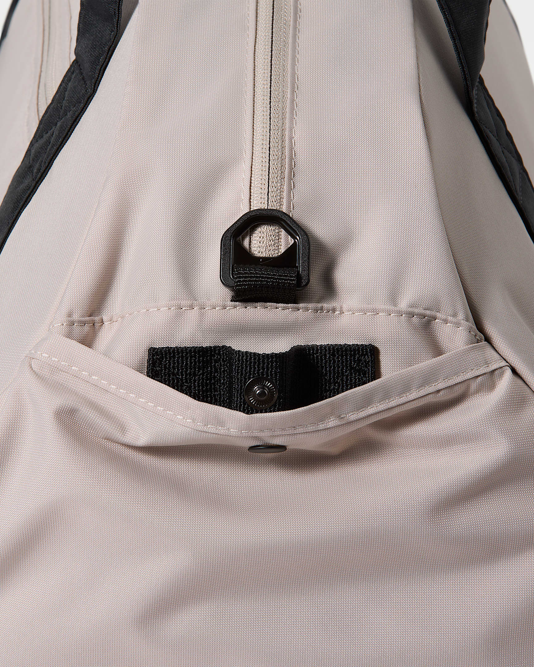 Nike Antrenman Spor Çantası (24 L) - Cream II/Siyah/Sail