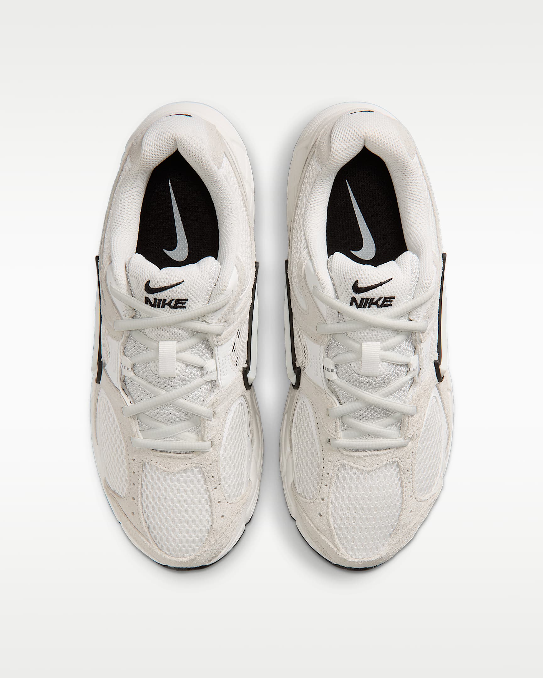 Nike V5 RNR Suede Kadın Ayakkabısı - Summit White/Photon Dust/Summit White
