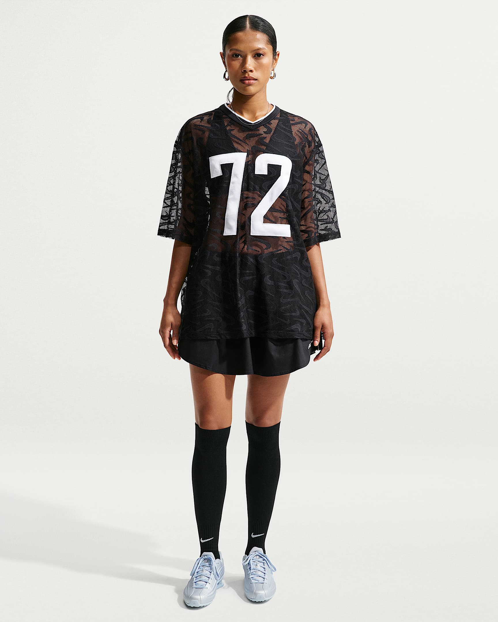 Nike Sportswear Chill Lace Bol Kesimli Kadın Forması - Siyah/Beyaz/Beyaz