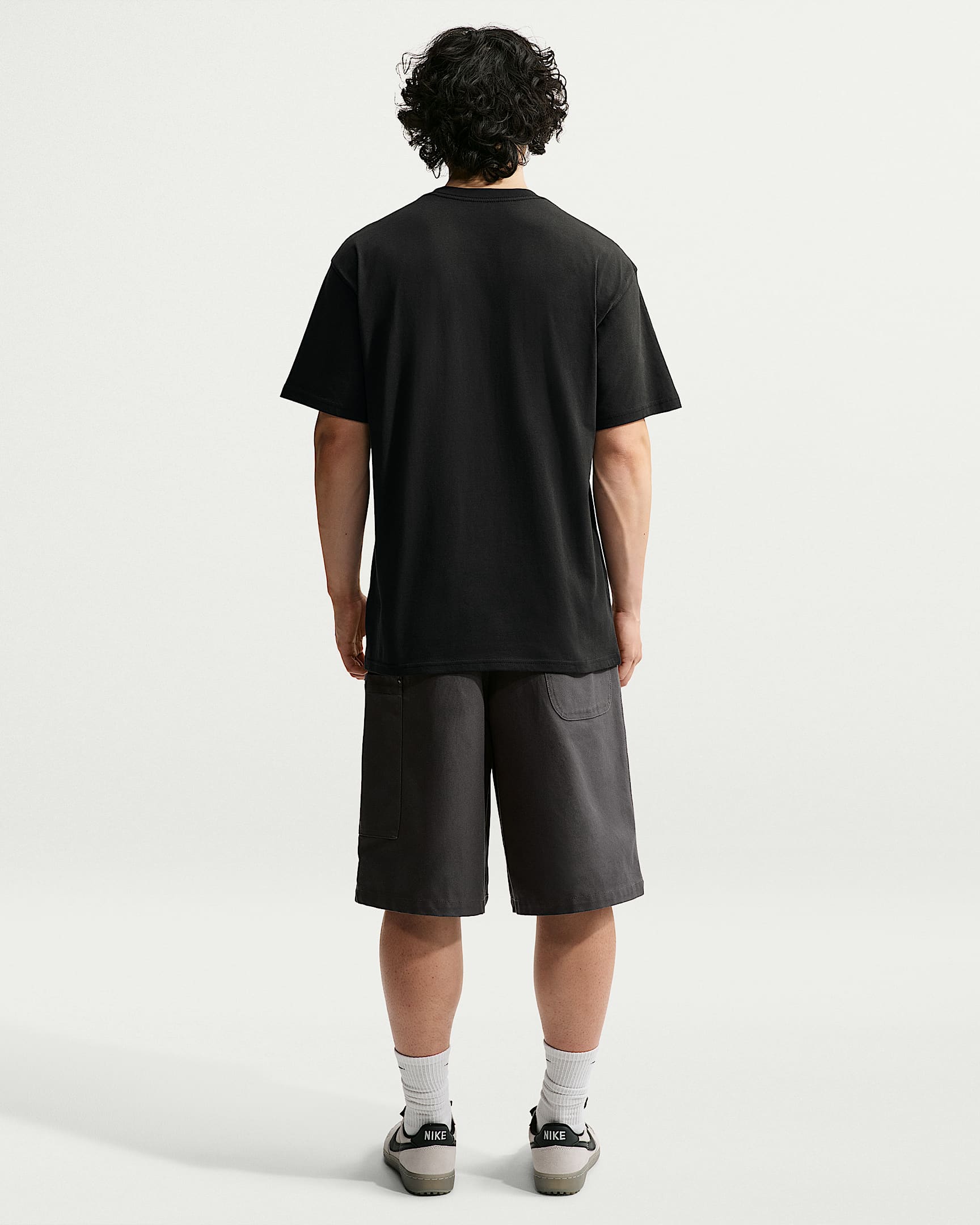 Nike Sportswear Tişört - Siyah