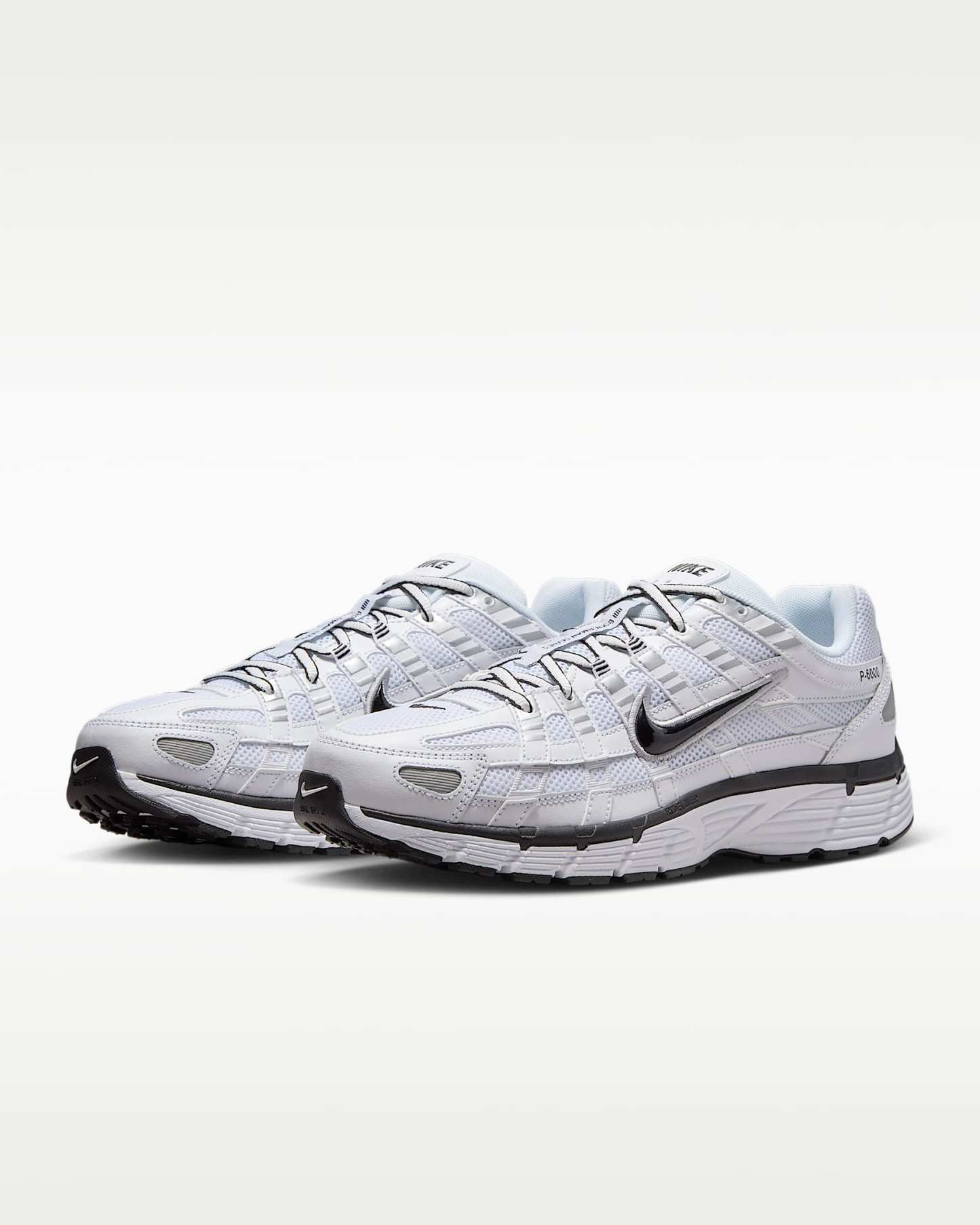 Nike P-6000 Ayakkabı - Beyaz/Metallic Silver/Siyah/Siyah