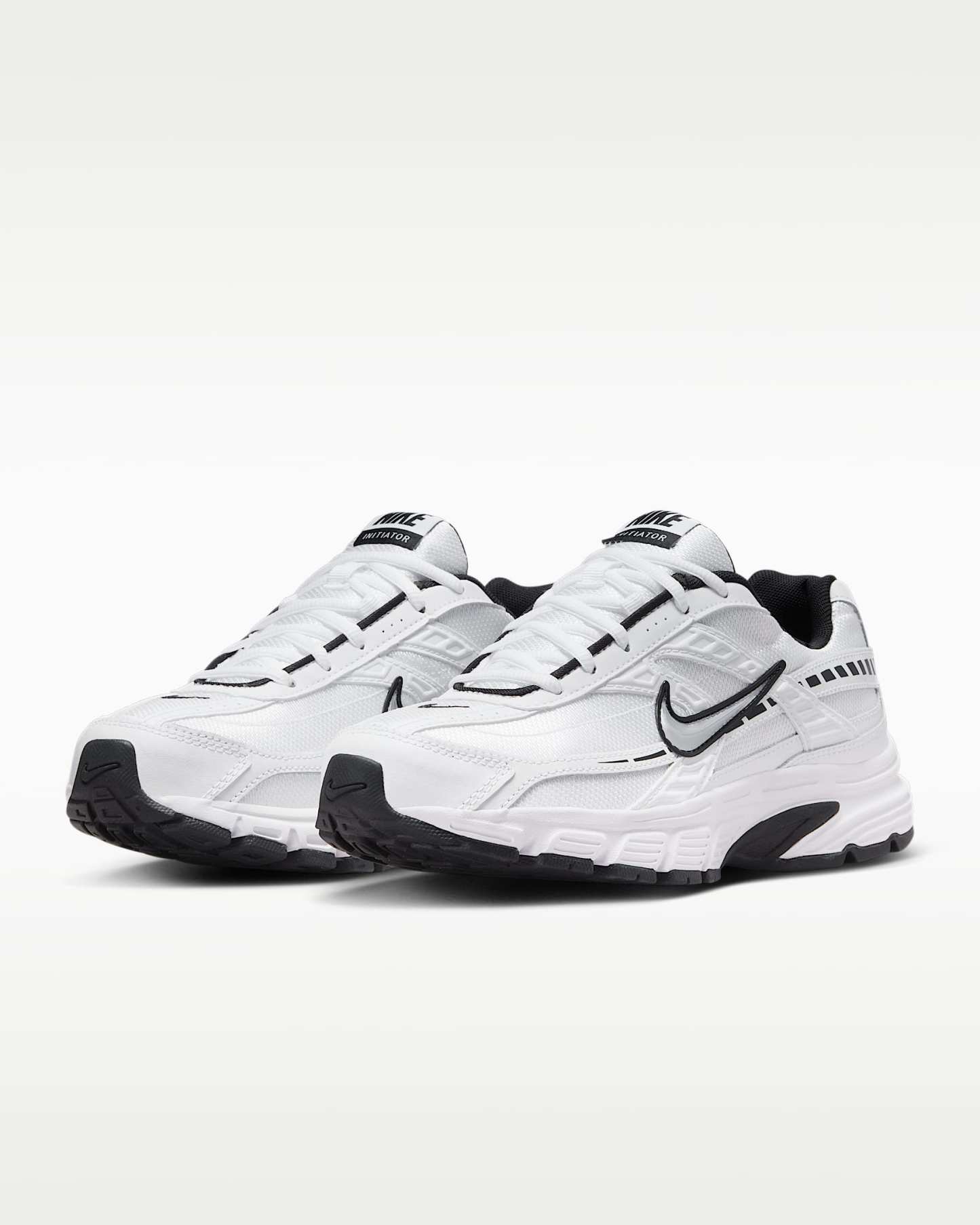 Nike Initiator Kadın Ayakkabısı - Beyaz/Beyaz/Siyah/Metallic Silver