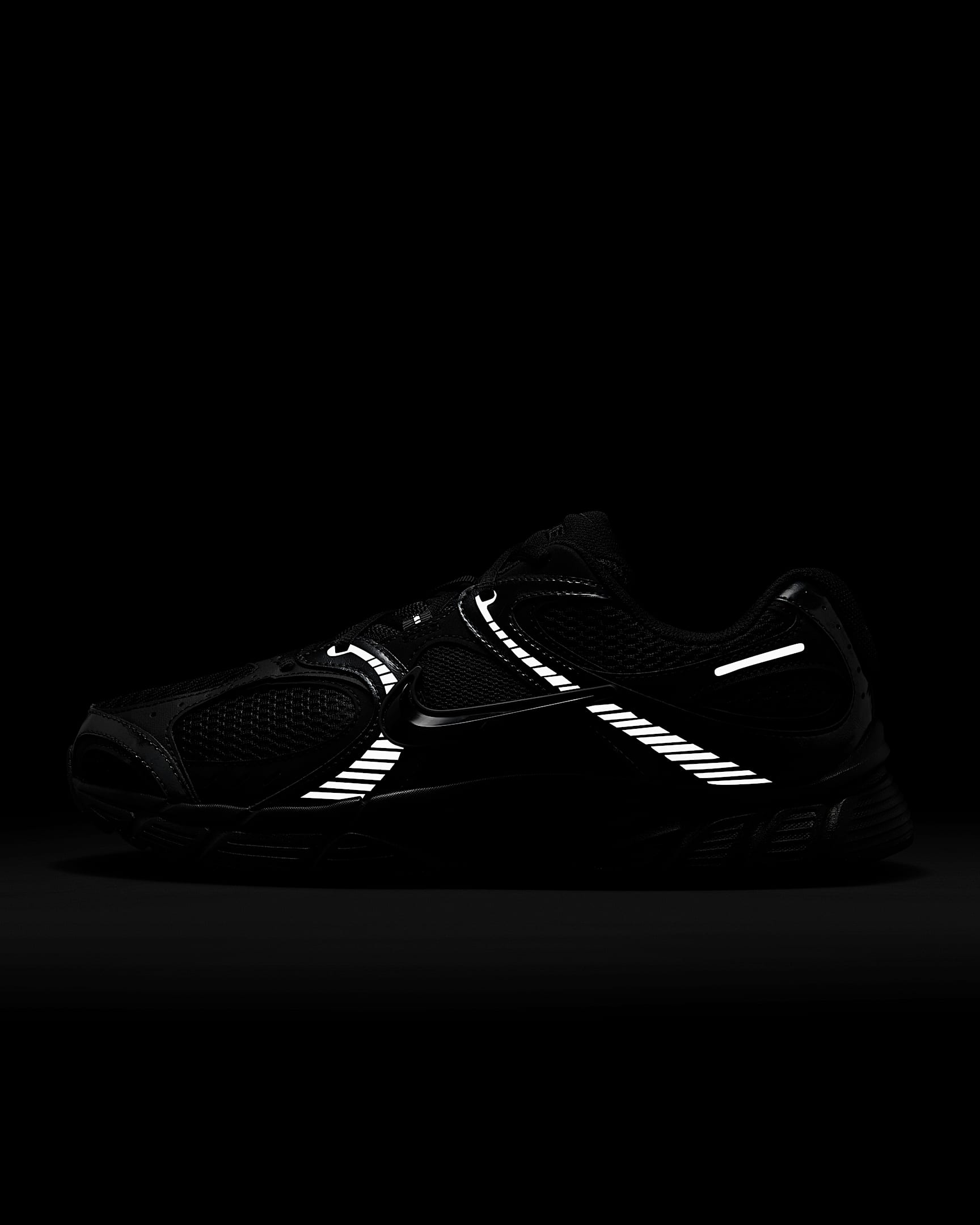 Nike V5 RNR Erkek Ayakkabısı - Siyah/Anthracite/Siyah