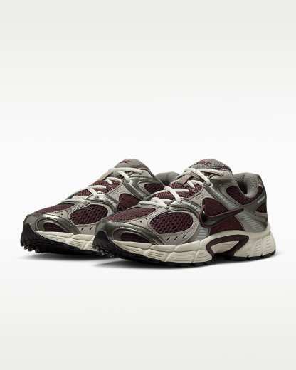 Nike V5 RNR Yansıtıcı Tasarım Vurgulu Kadın Ayakkabısı - Burgundy Crush/College Grey/Light Orewood Brown/Siyah