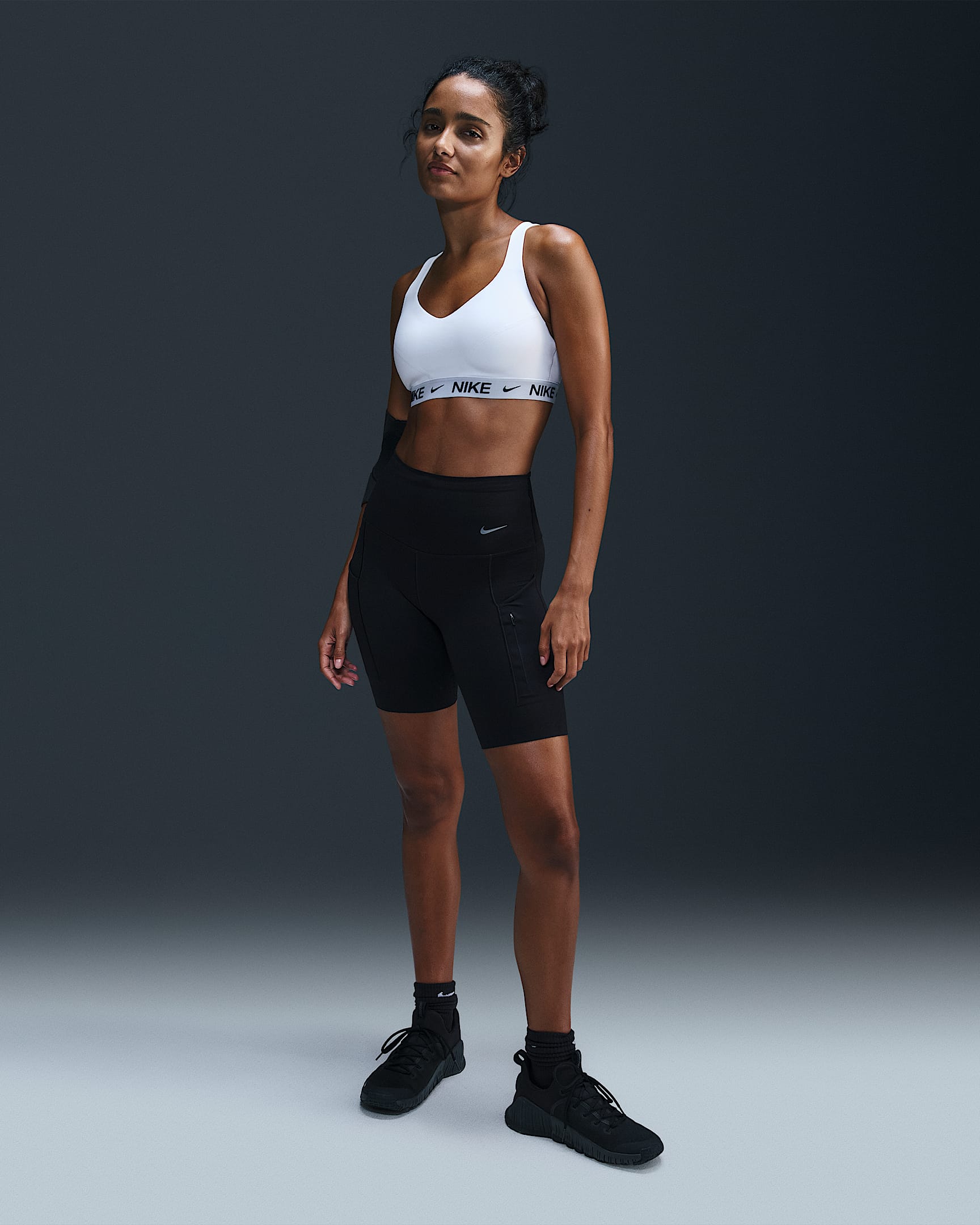 Nike Indy Yüksek Destekli Pedli Ayarlanabilir Kadın Spor Sütyeni - Beyaz/Stone Mauve/Siyah
