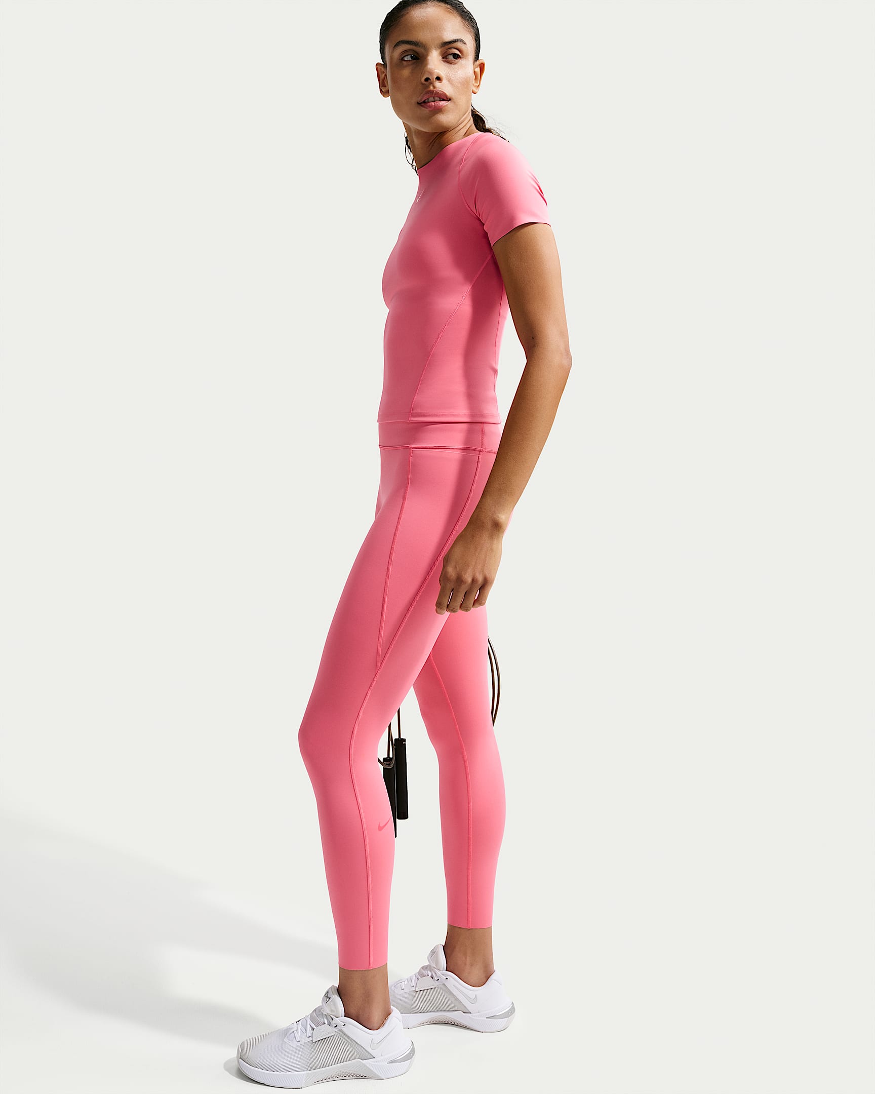 Nike Universa Yüksek Belli Bilek Üstü Ön Dikişsiz Kadın Taytı - Sea Coral/Lobster/Light Fusion Red