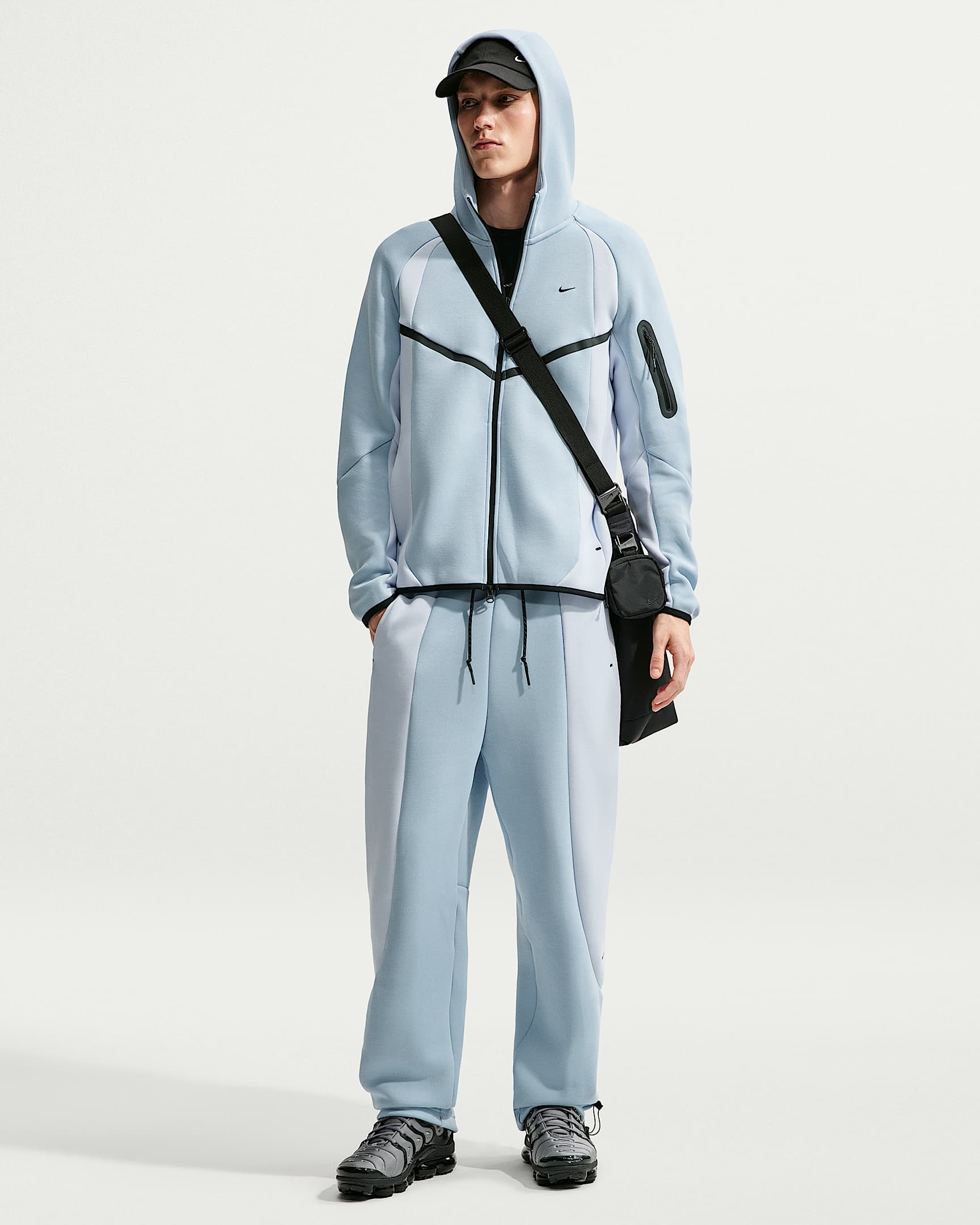 Nike Tech Renk Bloklu Açık Paçalı Fleece Erkek Eşofman Altı - Light Armory Blue/Football Grey/Siyah