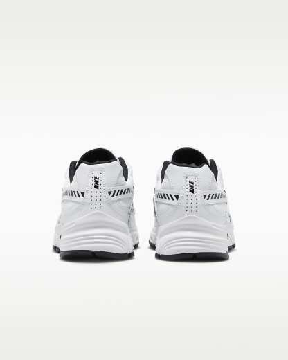 Nike Initiator Kadın Ayakkabısı - Beyaz/Beyaz/Siyah/Metallic Silver