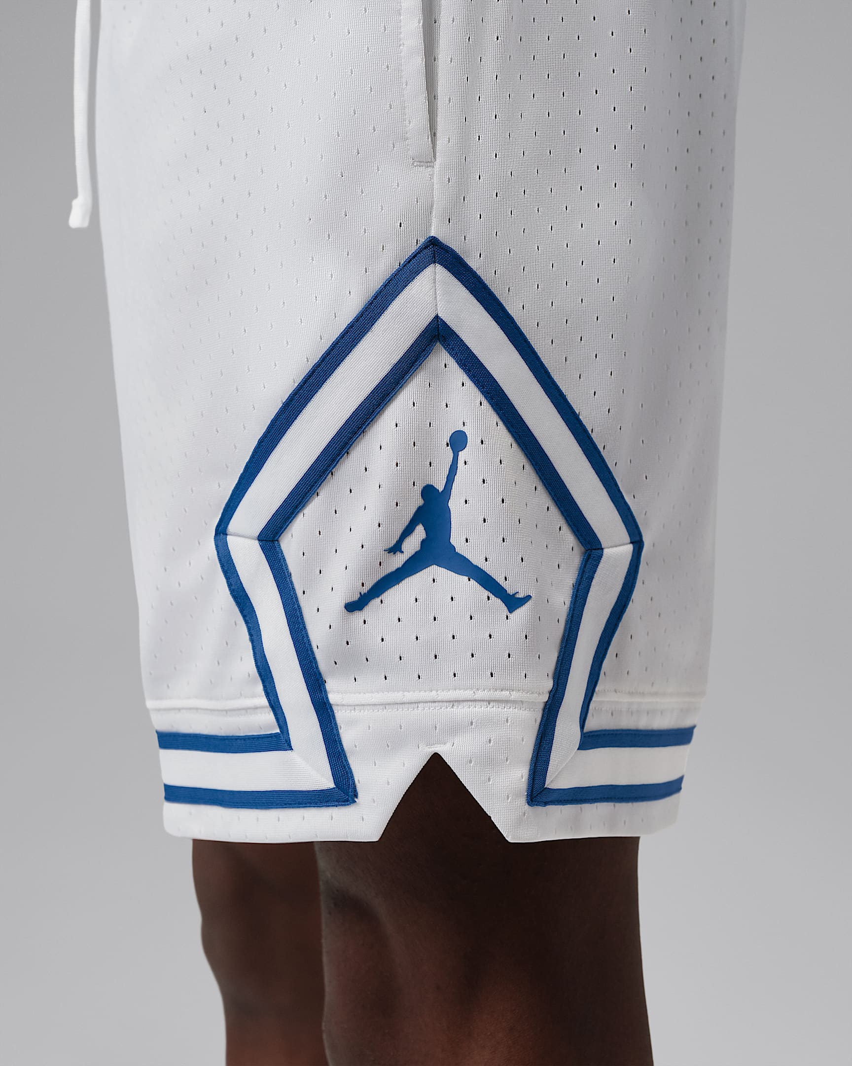 Jordan Sport Dri-FIT 18 cm Mesh Diamond Erkek Şortu - Beyaz/True Blue/True Blue