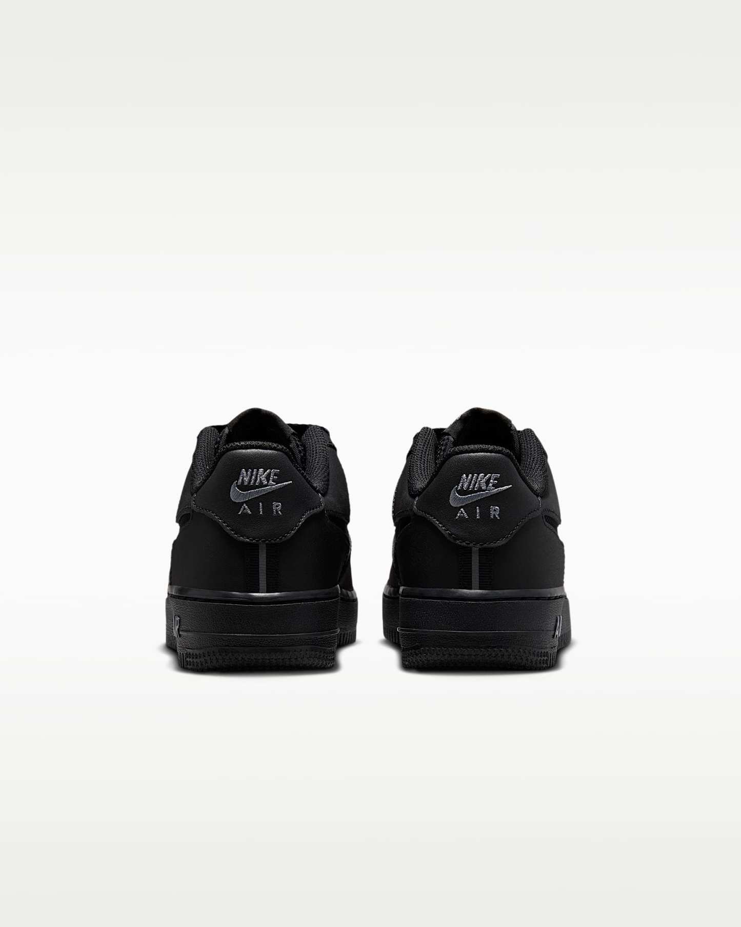 Nike Air Force 1 LV8 Genç Çocuk Ayakkabısı - Siyah/Cool Grey/Cool Grey
