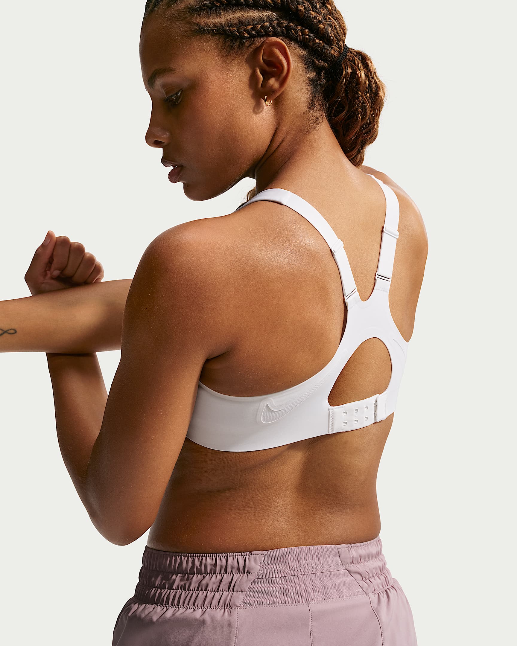 Nike Rival Ultra Yüksek Destekli Pedli Kadın Spor Sütyeni - Beyaz/Particle Beige