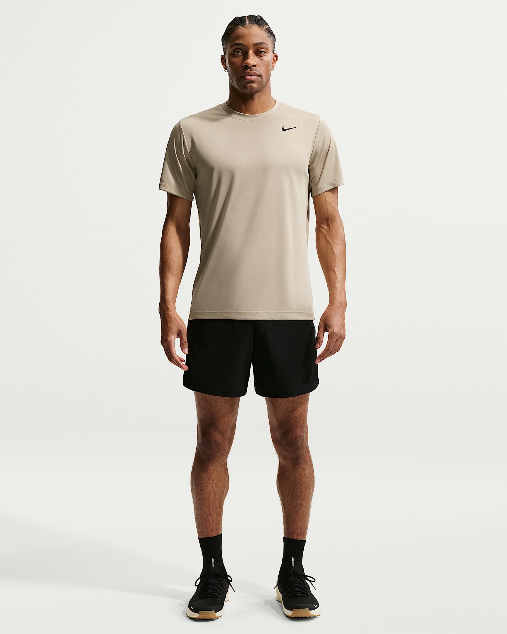 Nike Dri-FIT Erkek Antrenman Tişörtü - Desert Khaki/Siyah