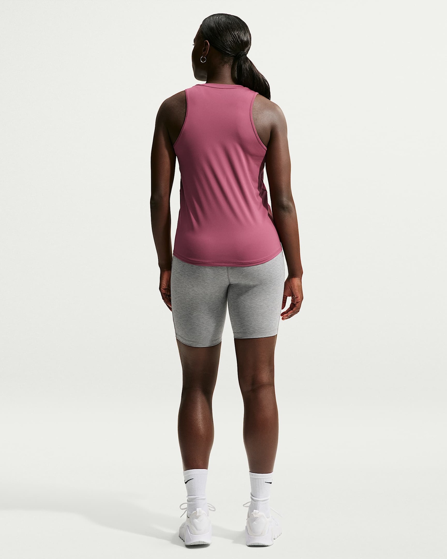 Nike One Classic Dri-FIT Kadın Atleti - Pink Smoke/Beyaz