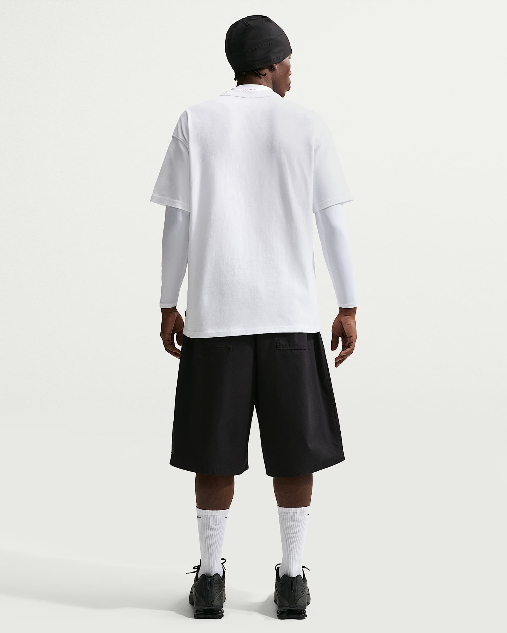 Nike Sportswear Premium Essentials Erkek Tişörtü - Beyaz
