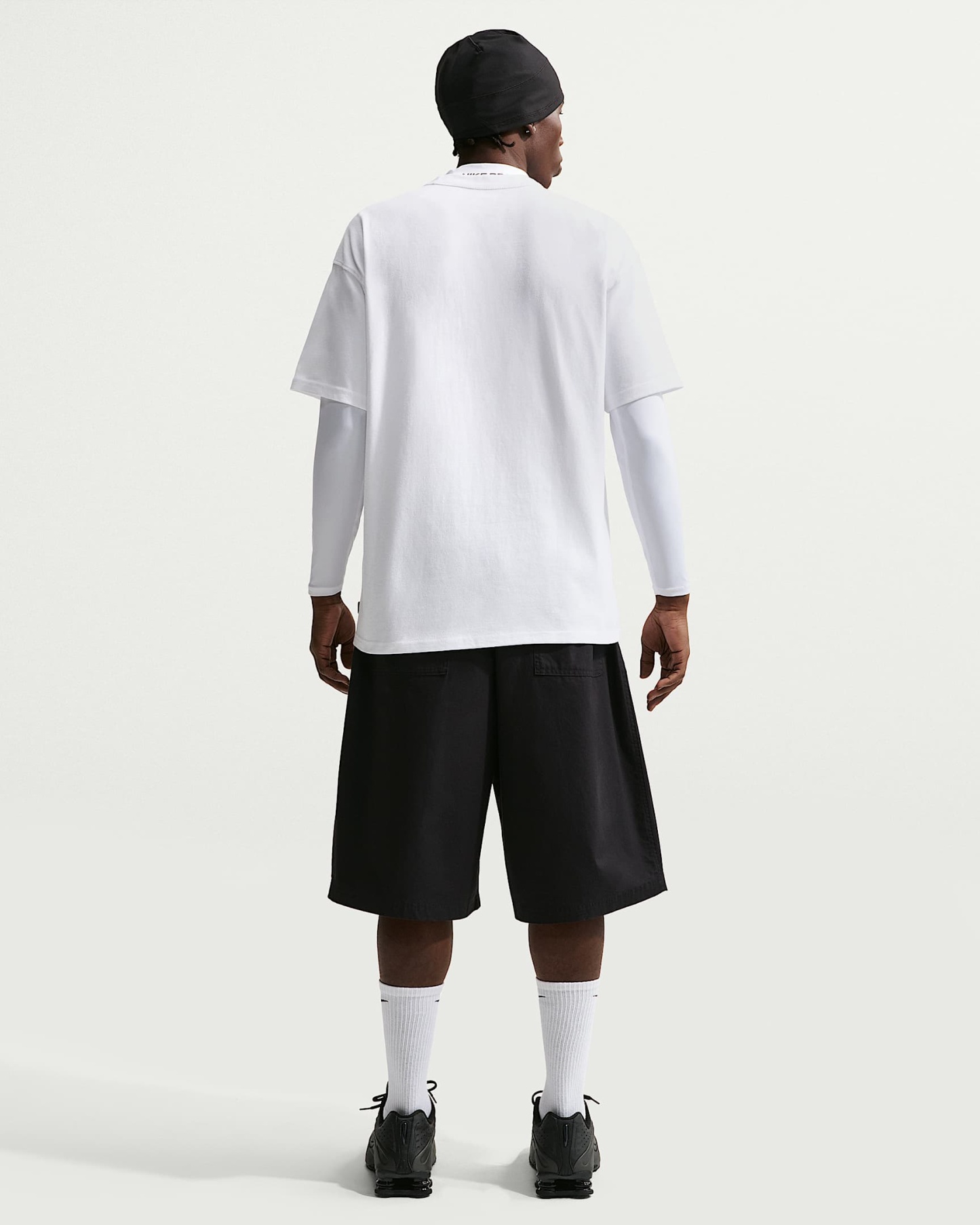 Nike Sportswear Premium Essentials Erkek Tişörtü - Beyaz