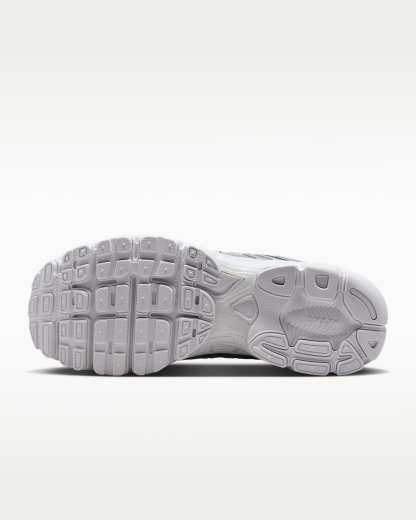 Yansıtıcı Vurgulara Sahip Nike Air Max Moto 2K Kadın Ayakkabısı - Grey Fog/Metallic Silver/Beyaz