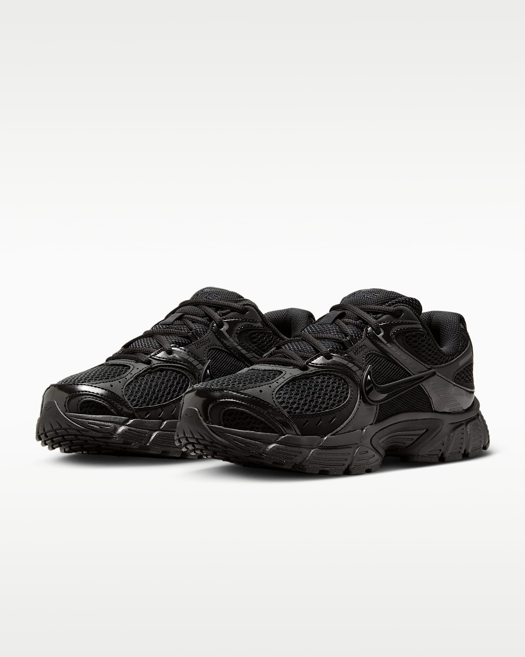 Nike V5 RNR Yansıtıcı Tasarım Vurgulu Kadın Ayakkabısı - Siyah/Anthracite/Siyah