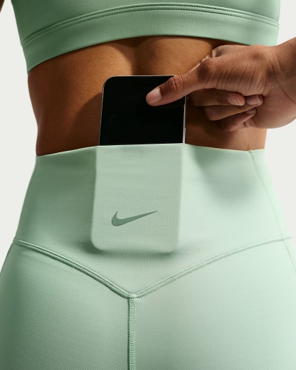 Nike Universa Yüksek Belli Ön Dikişsiz 13 cm Kadın Bisiklet Şortu - Steam/Dutch Green/Dutch Green