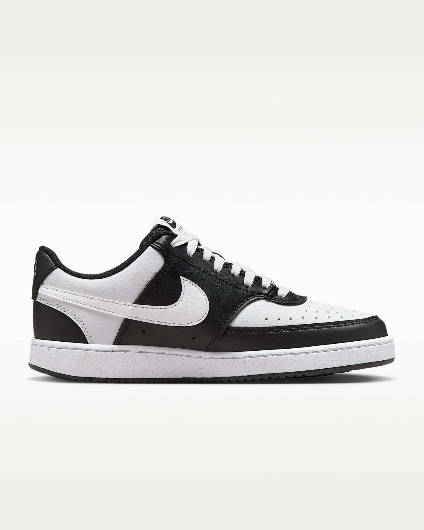 Nike Court Vision Low Next Nature Kadın Ayakkabısı - Siyah/Beyaz