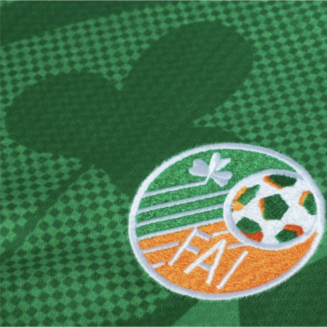 1998 Ireland Home Shirt (Irwin 2) - view 4