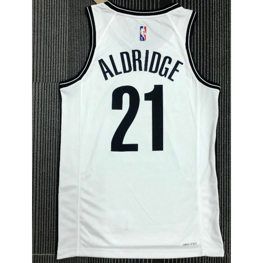 Men's Brooklyn Nets LaMarcus Aldridge #21 White 2021 Swingman NBA Jersey Icon Edition - view 3