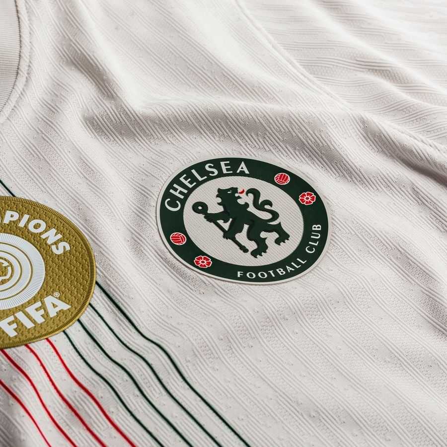 Chelsea Away Shirt 2025/26 Vapor FIFA CWC 2025 Champions Badge - view 3