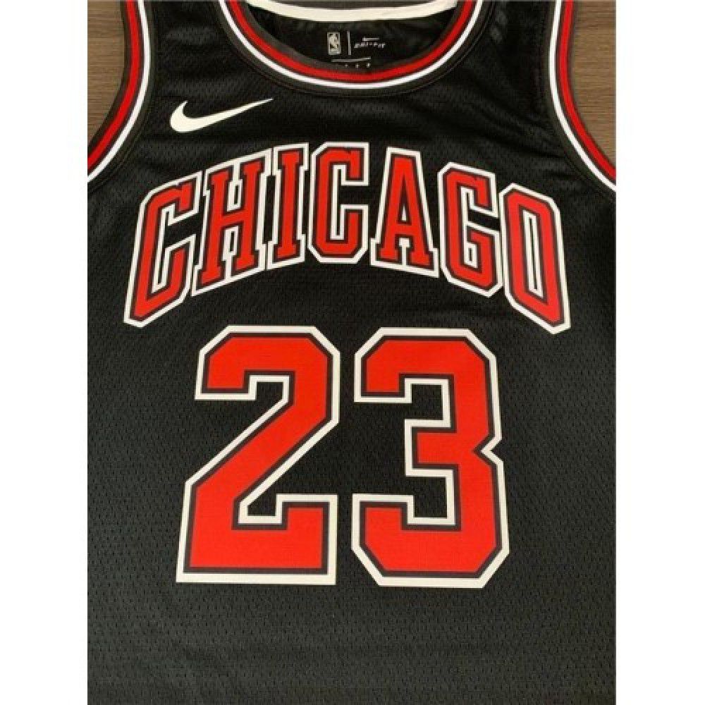 Men's Chicago Bulls Michael Jordan #23 Black Swingman Jersey - view 5