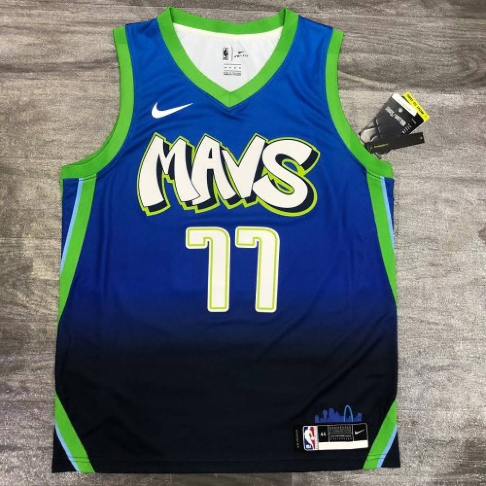 Men's Dallas Mavericks Luka Doncic #77 Blue 202021 Swingman Jersey City Edition - view 2