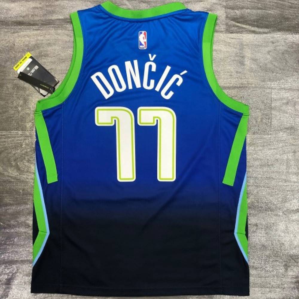 Men's Dallas Mavericks Luka Doncic #77 Blue 202021 Swingman Jersey City Edition - view 4