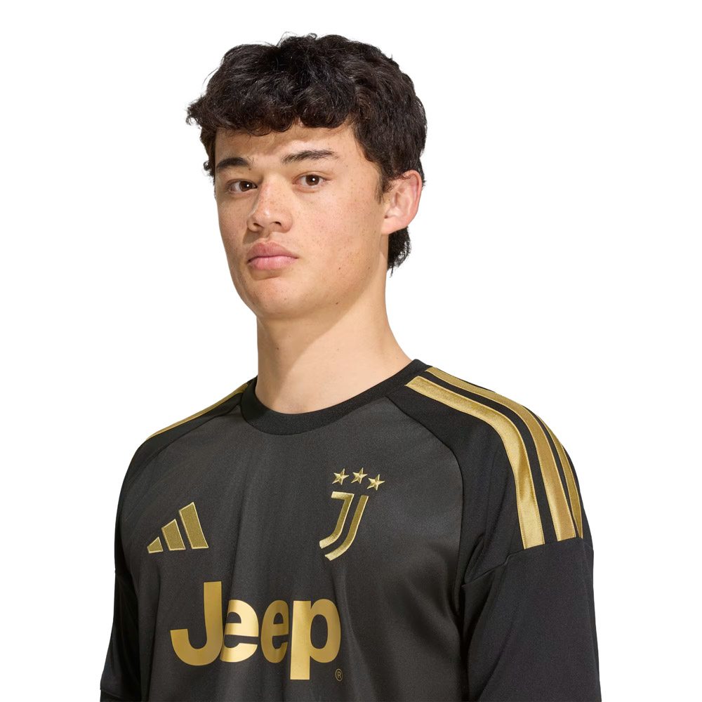 Juventus 26/27 Third Shirt - view 4