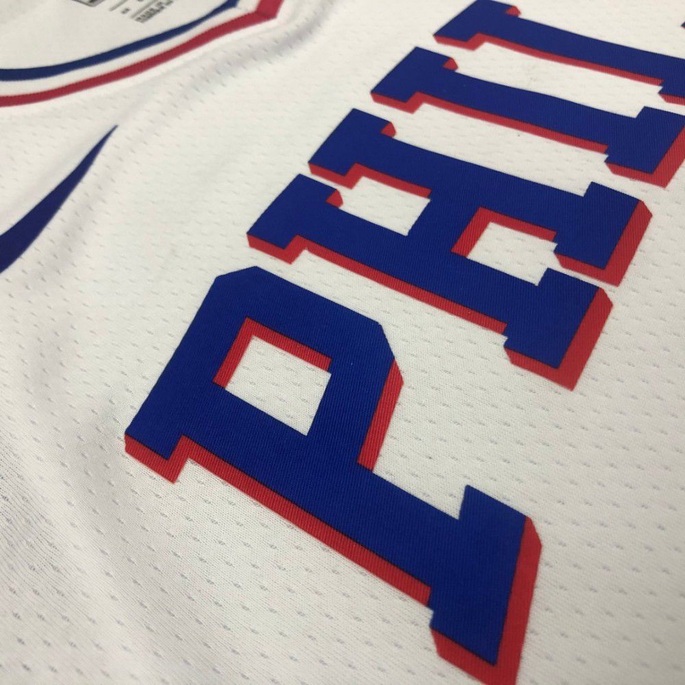 Men's Philadelphia 76ers Allen Iverson #3 White Swingman Jersey Association Edition - view 4