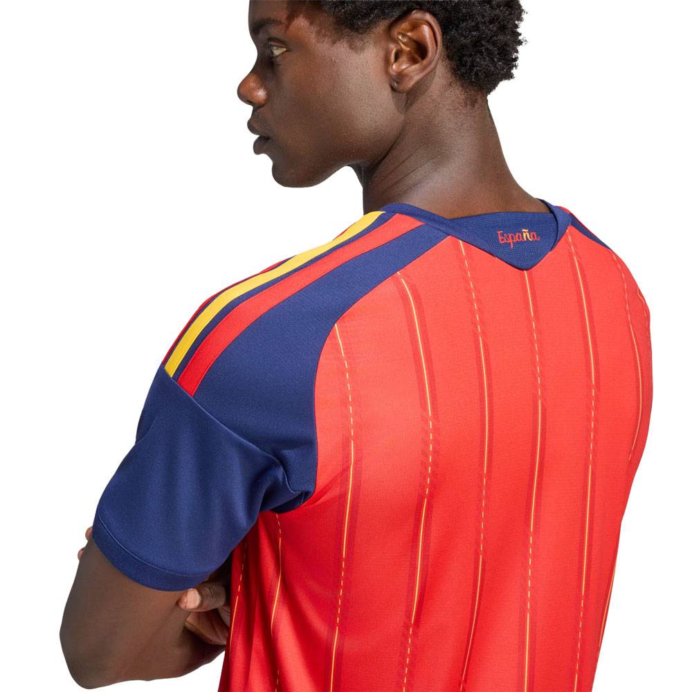 Spain 2026 Home Winners Shirt - view 5