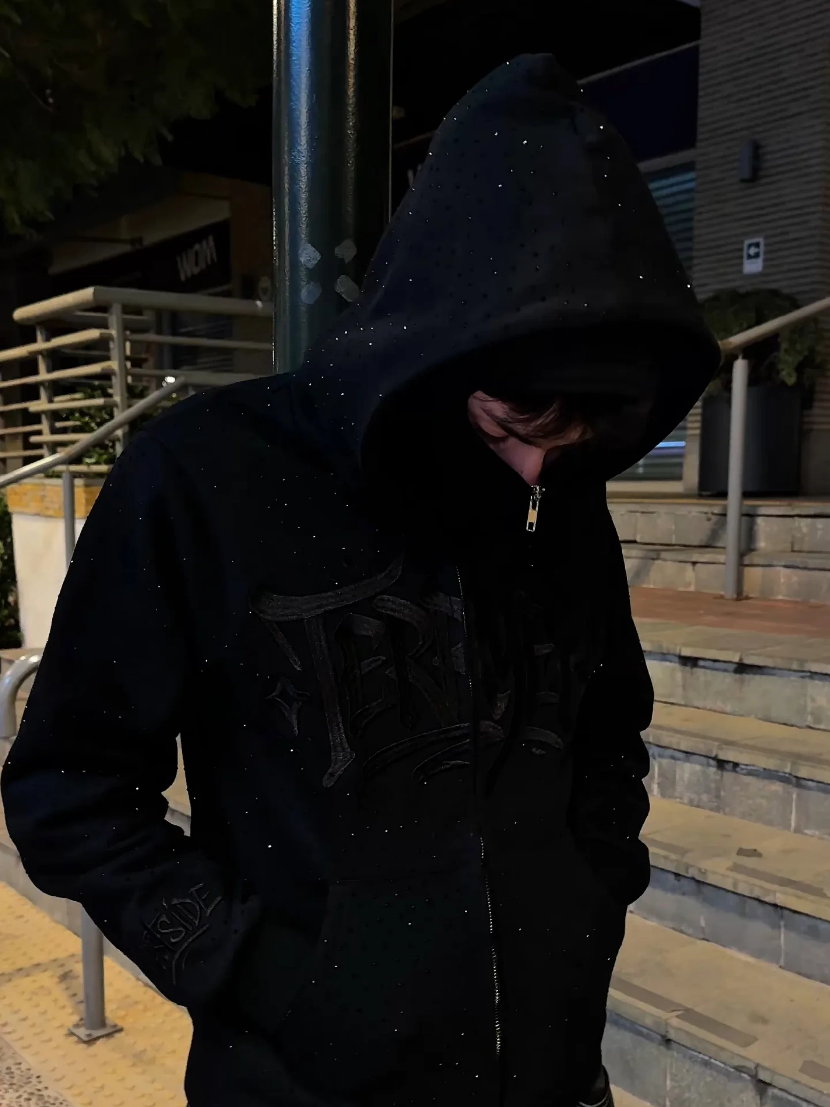 DIAMOND HODDIE | BLACK