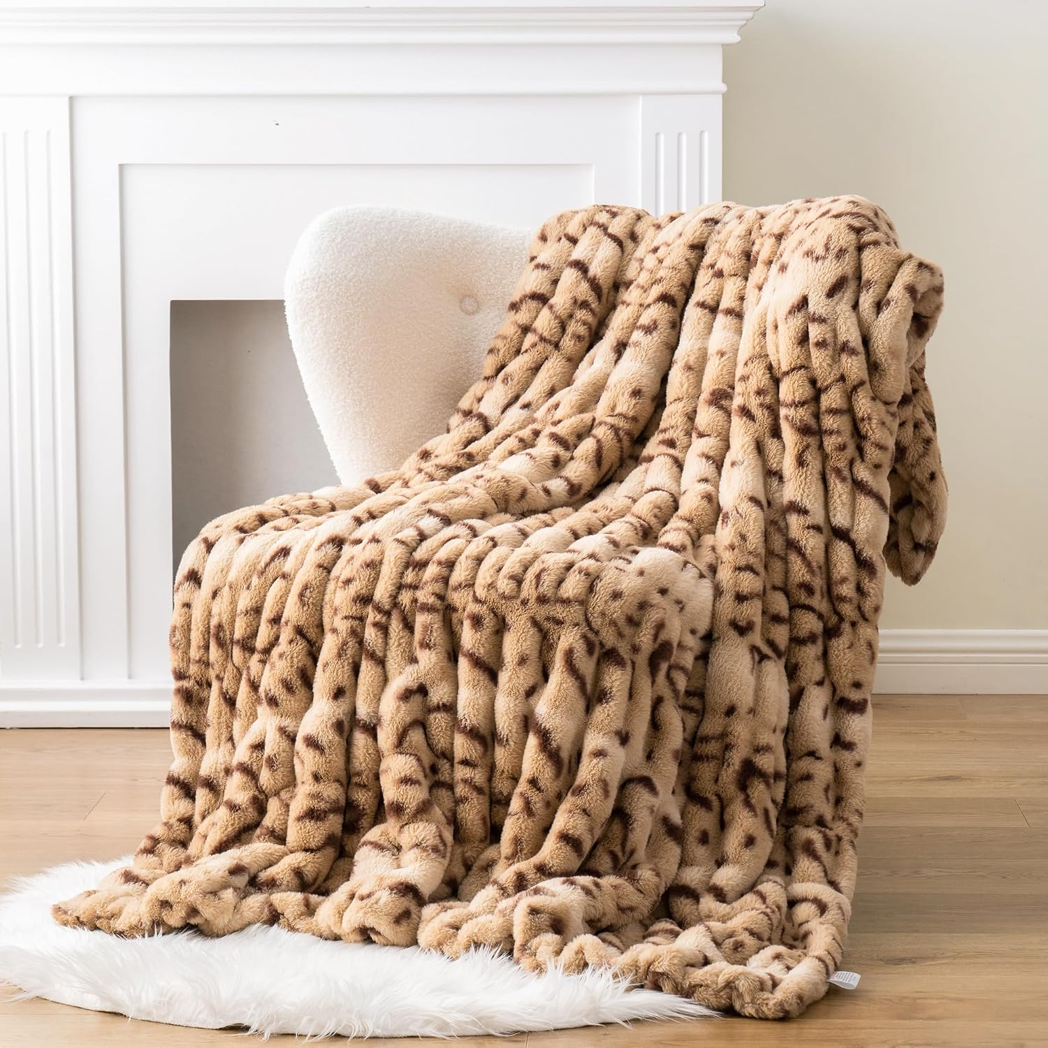 Luxury Faux Fur Throw Blanket for Couch
