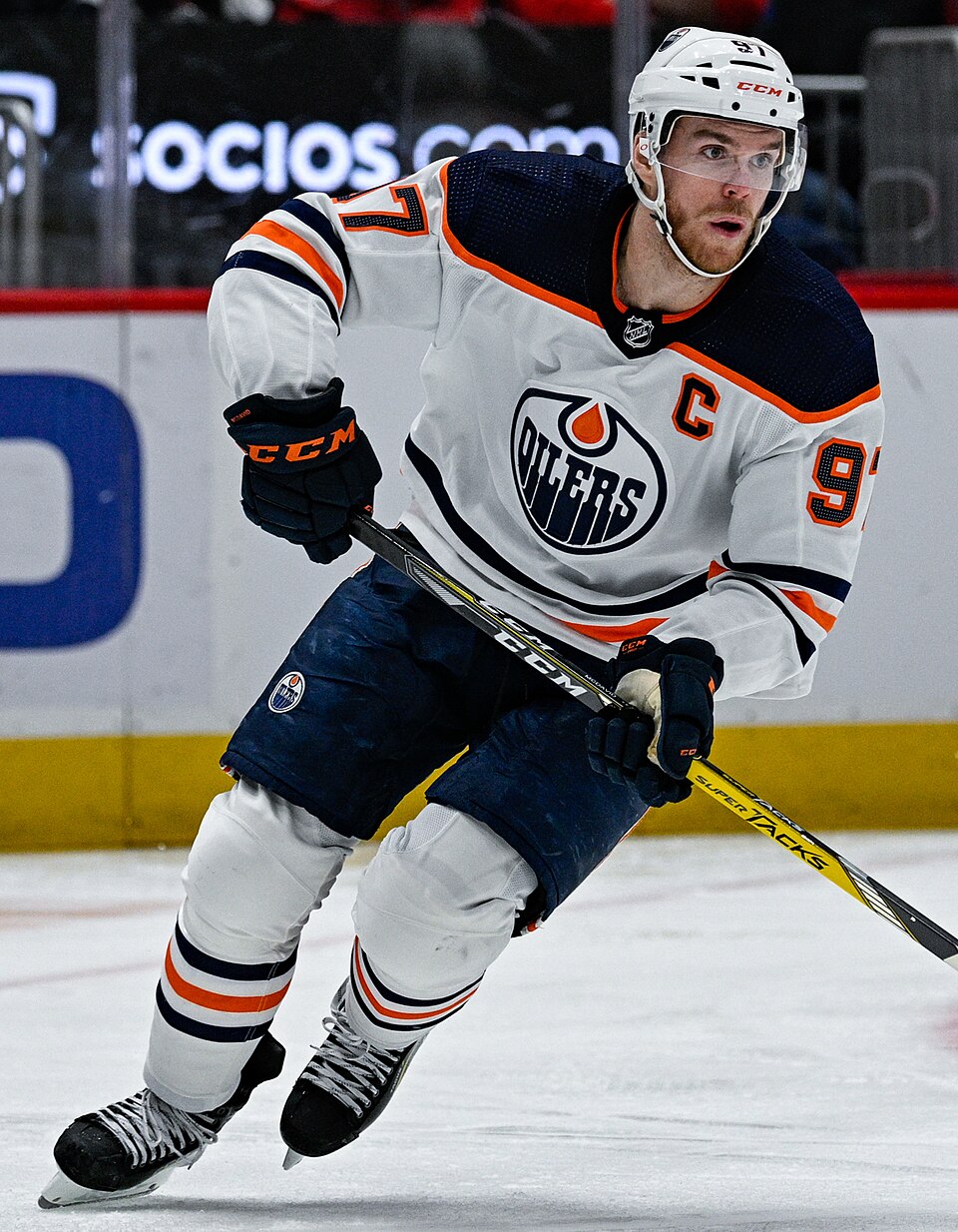 Connor McDavid jersey