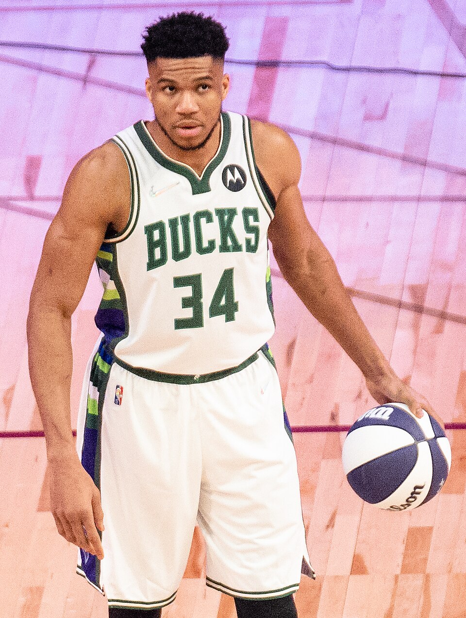 Giannis Antetokounmpo jersey