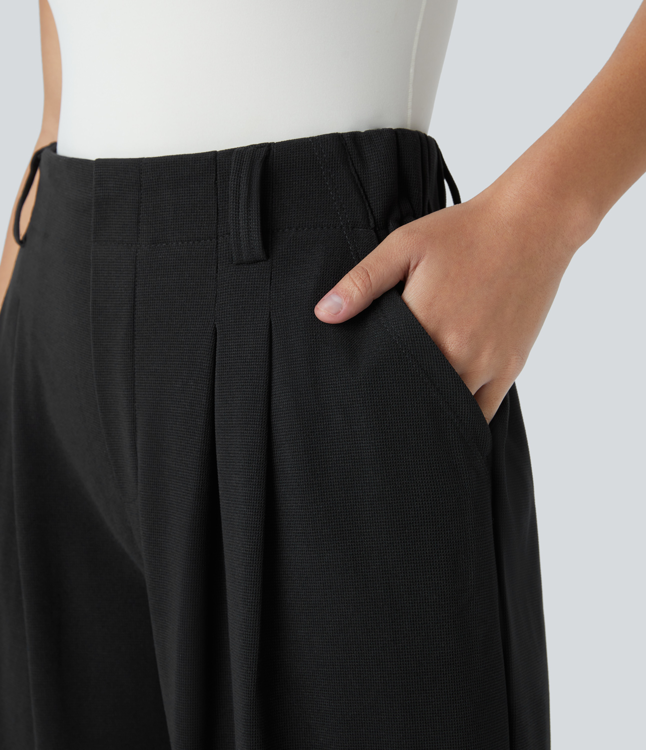 Black High-Waisted Pleated Wide-Leg Waffle Work Pants with Pockets - 5