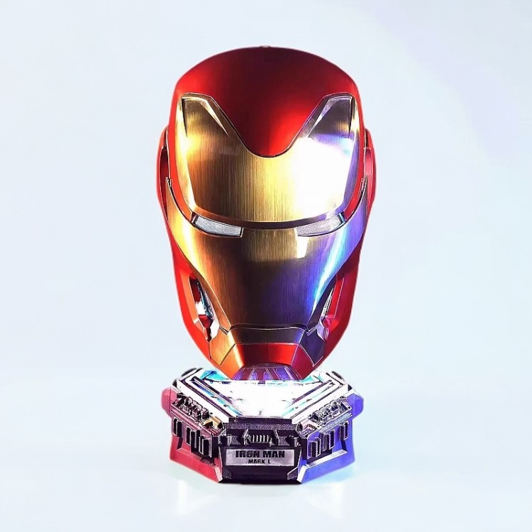 Helma Iron Man MK5 Silver Edition (s hlasovým ovládáním)
