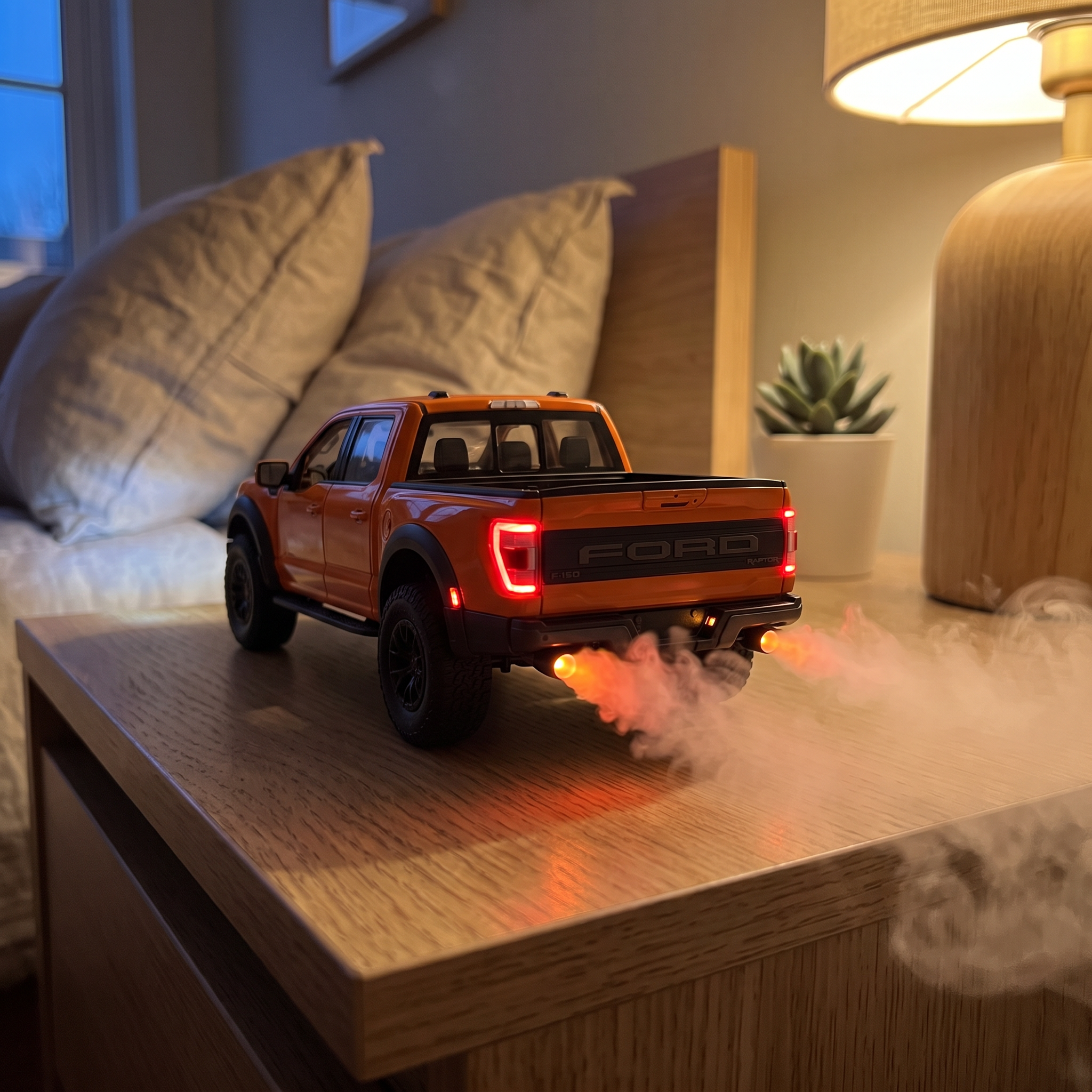 Motor Scent Orange Raptor desk humidifier