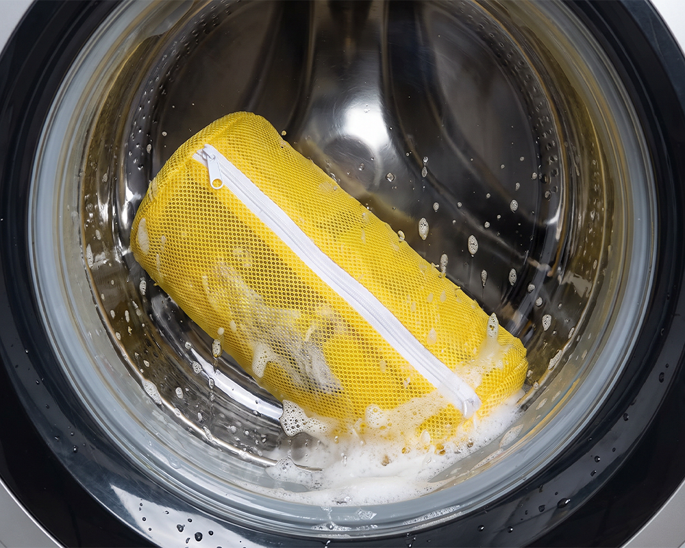 Mesh shoe bag during machine wash