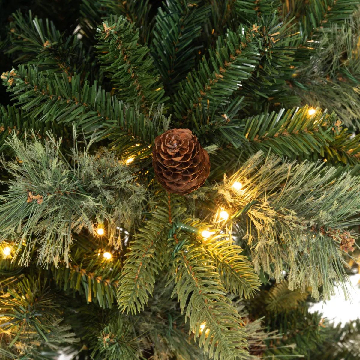 Sapin de Noël artificiel lumineux Everest – 210 cm, vert et LED blanc chaud